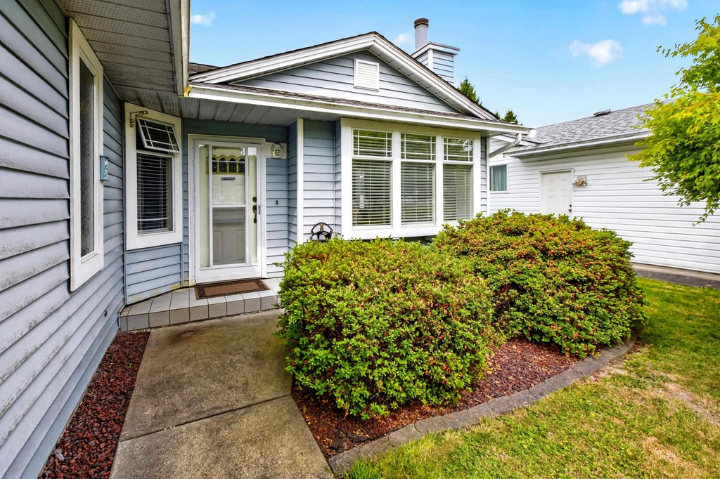 Photo of 11957 237a Street, Maple Ridge, BC V4R 1V9 (MLS # R3140604)