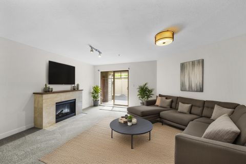 12248 224 Street 111 Maple Ridge BC V2X 8W6