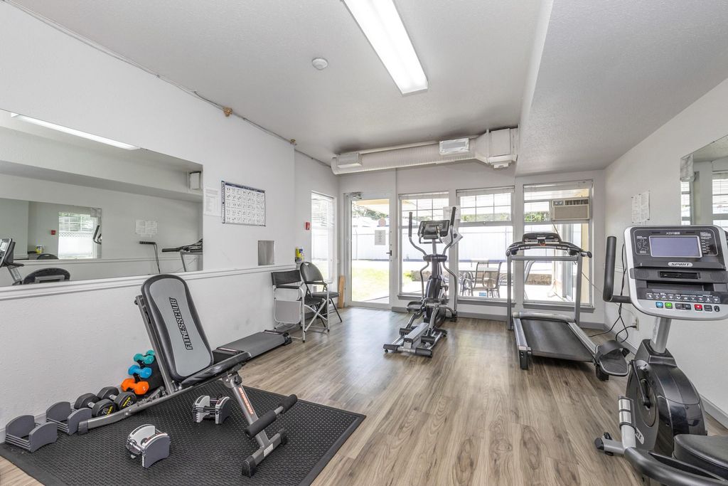 listing image 1107908728965893527