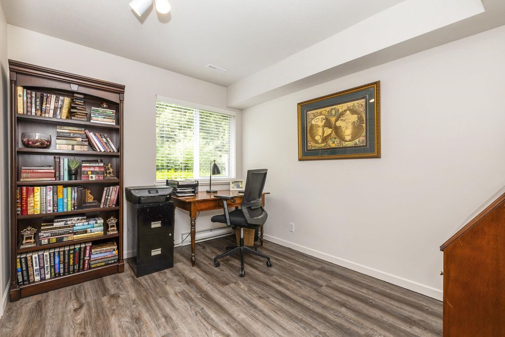 listing image 1102327830057864618