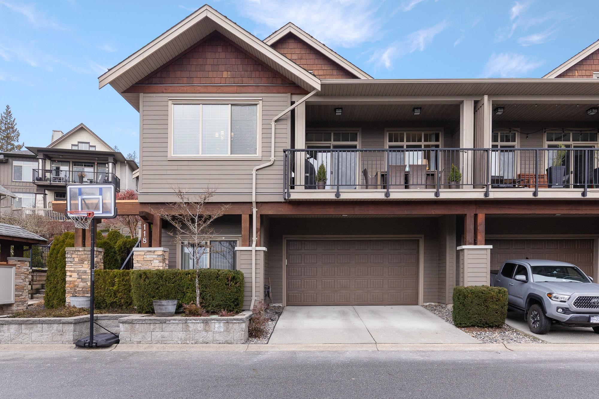 3467 Gislason Avenue 118