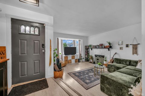 22641 Kendrick Loop Maple Ridge BC V2X 8Y9