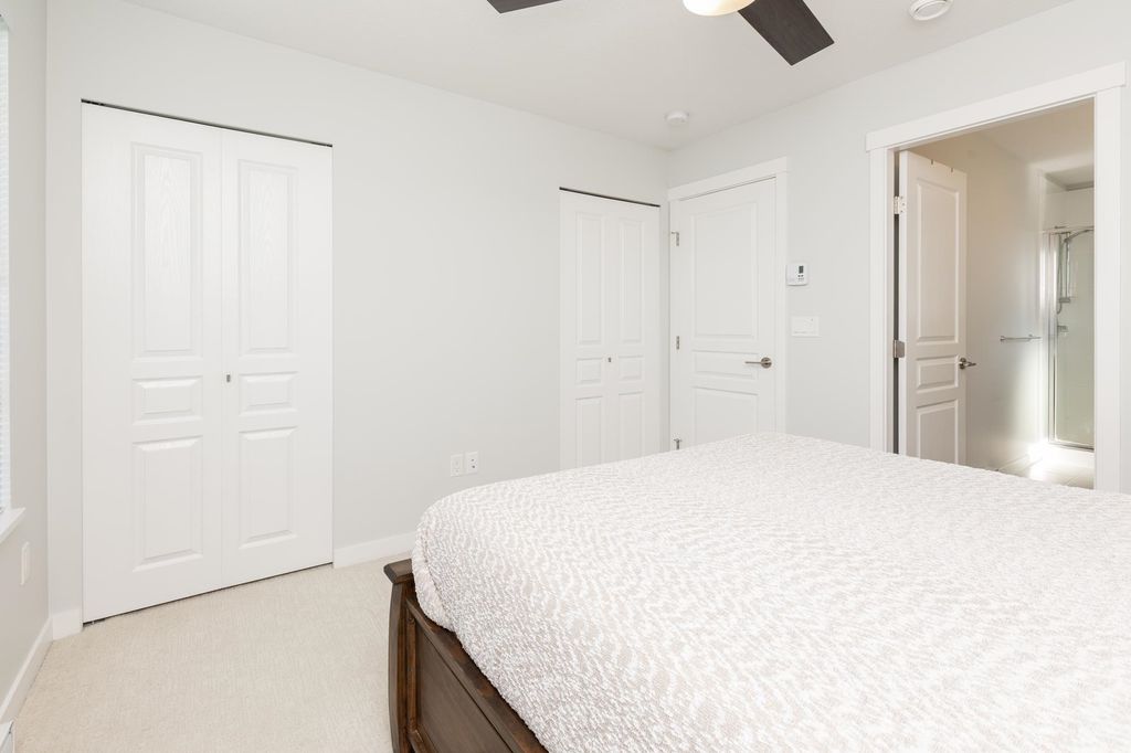 listing image 1106135597518401700