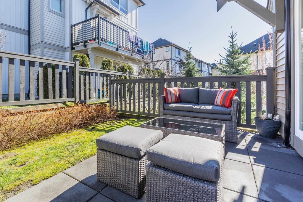 listing image 1109054928560671817