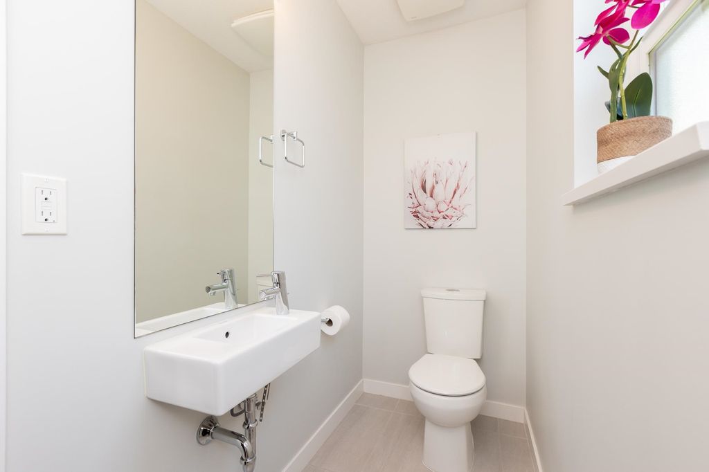 listing image 1104457623315704118