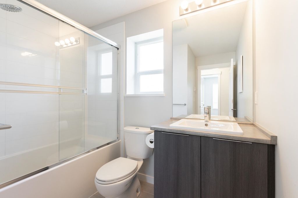 listing image 1102513346957969842