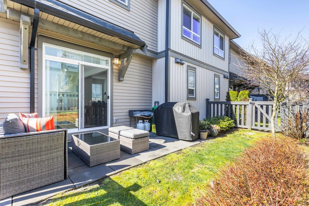 listing image 1102349155648576688