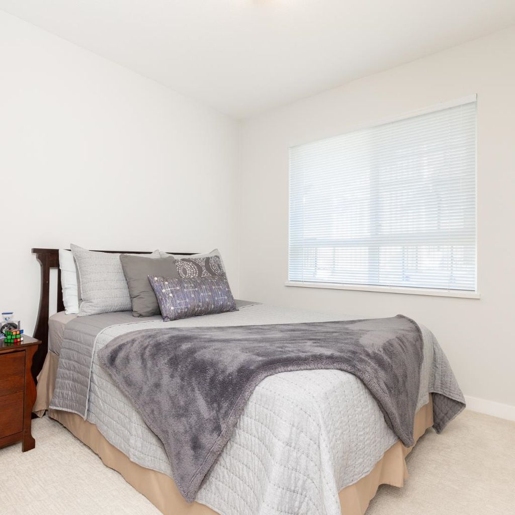 listing image 1108968671096285448