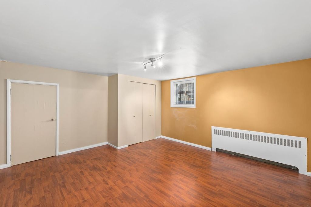 listing image 1108867332869590608