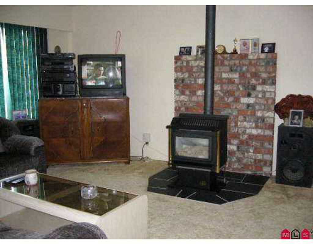 listing image 1103494231973819061