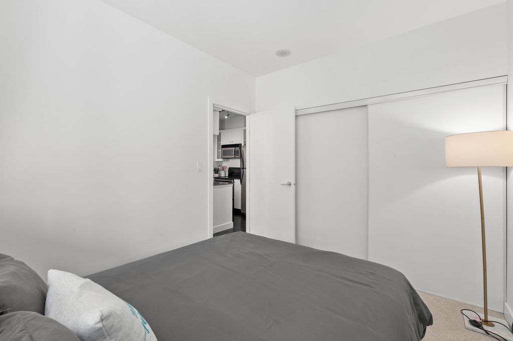 listing image 1102562489591211061