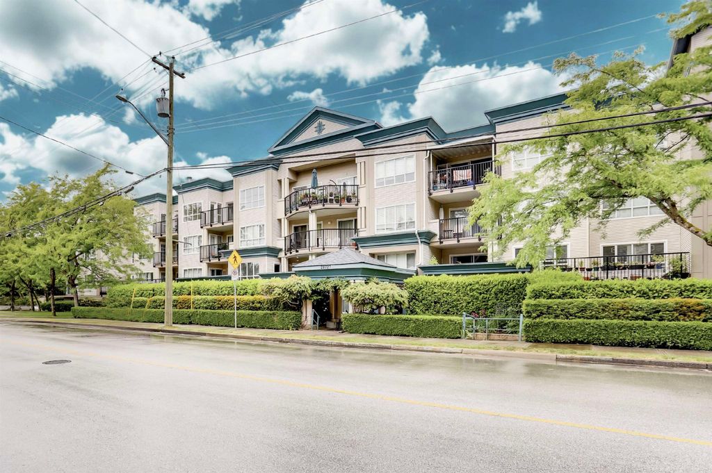 Photo of 20727 Douglas Crescent #302, Langley, BC V3A 4C1 (MLS # R3124843)