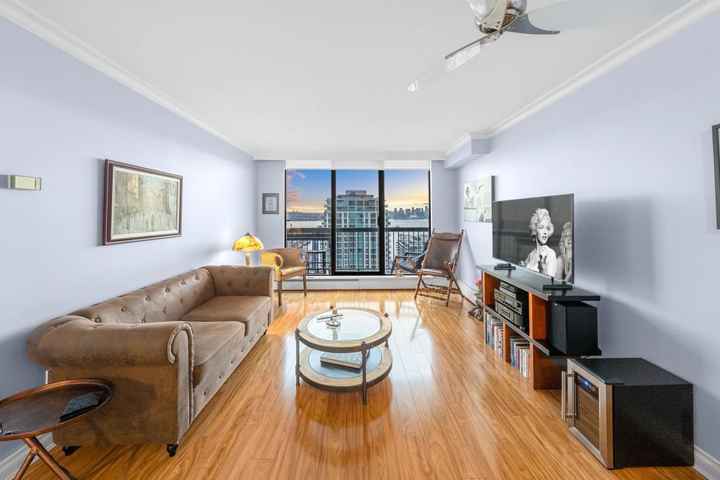 listing image 1103084180039648553