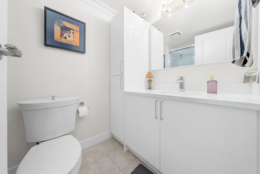 listing image 1103018461882008228