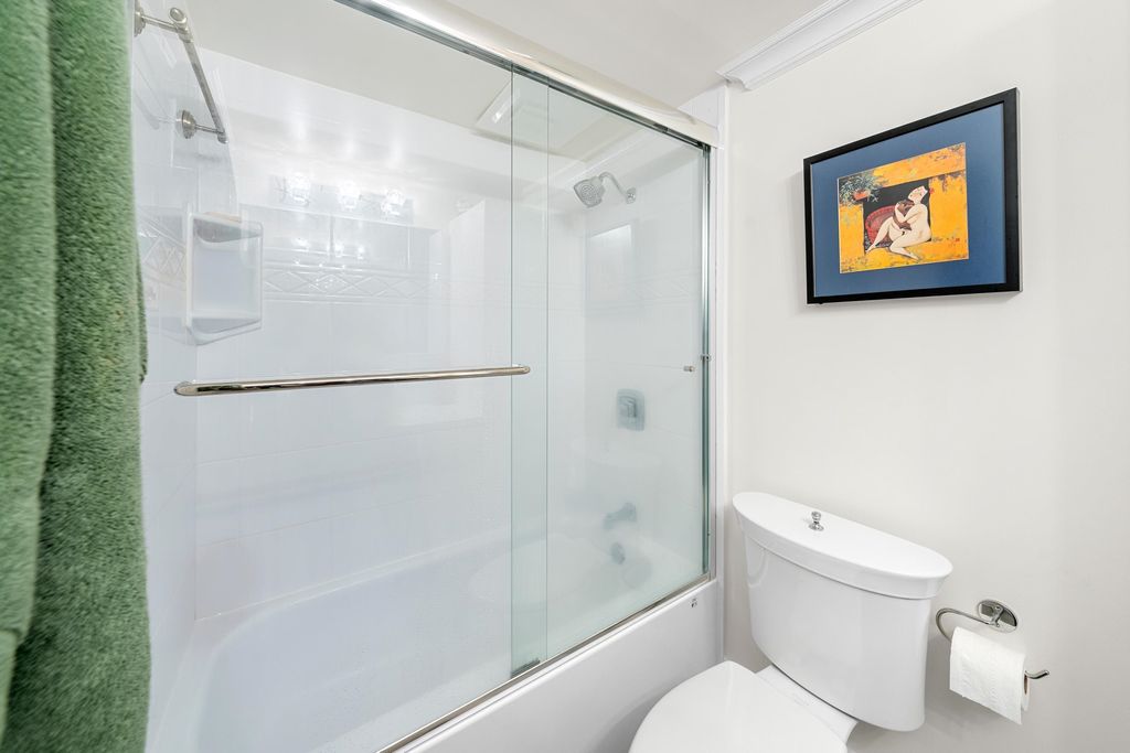 listing image 1106728414595370821