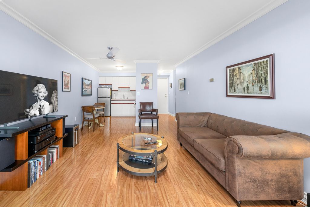 listing image 1104080536229035309
