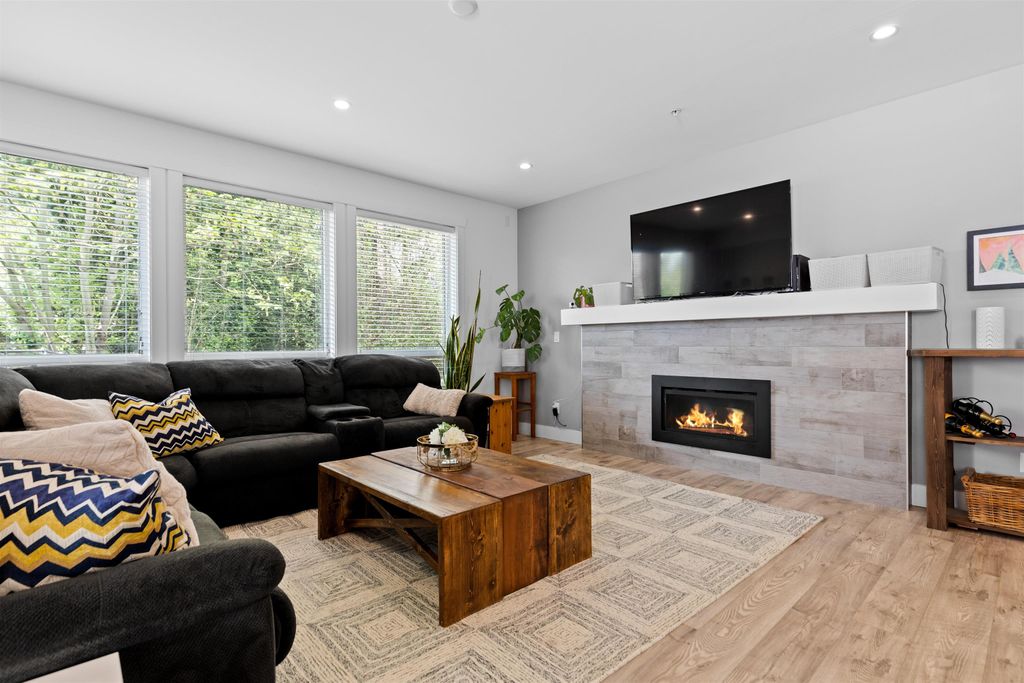 Photo of 12213 207a Street, Maple Ridge, BC V2X 9T1 (MLS # R3115340)