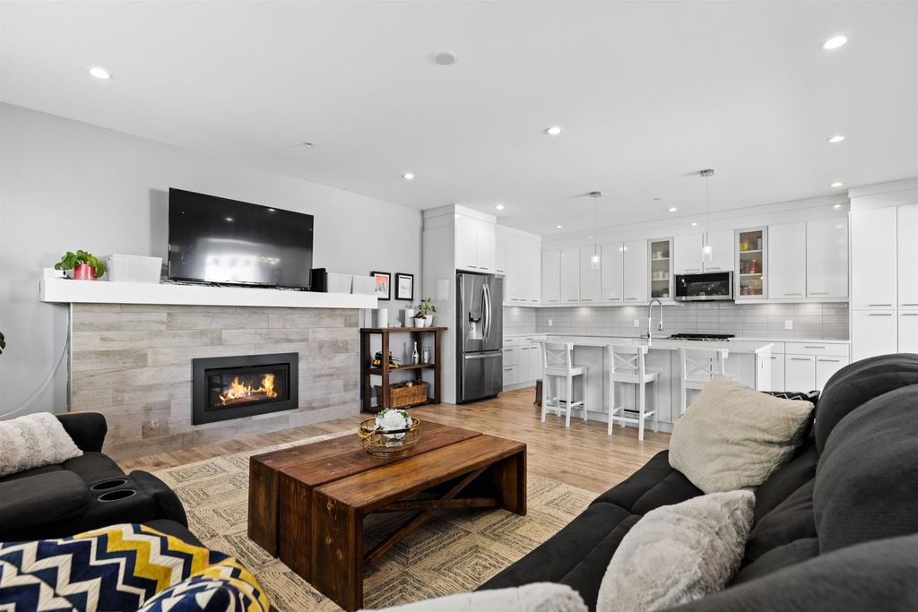 Photo of 12213 207a Street, Maple Ridge, BC V2X 9T1 (MLS # R3115340)