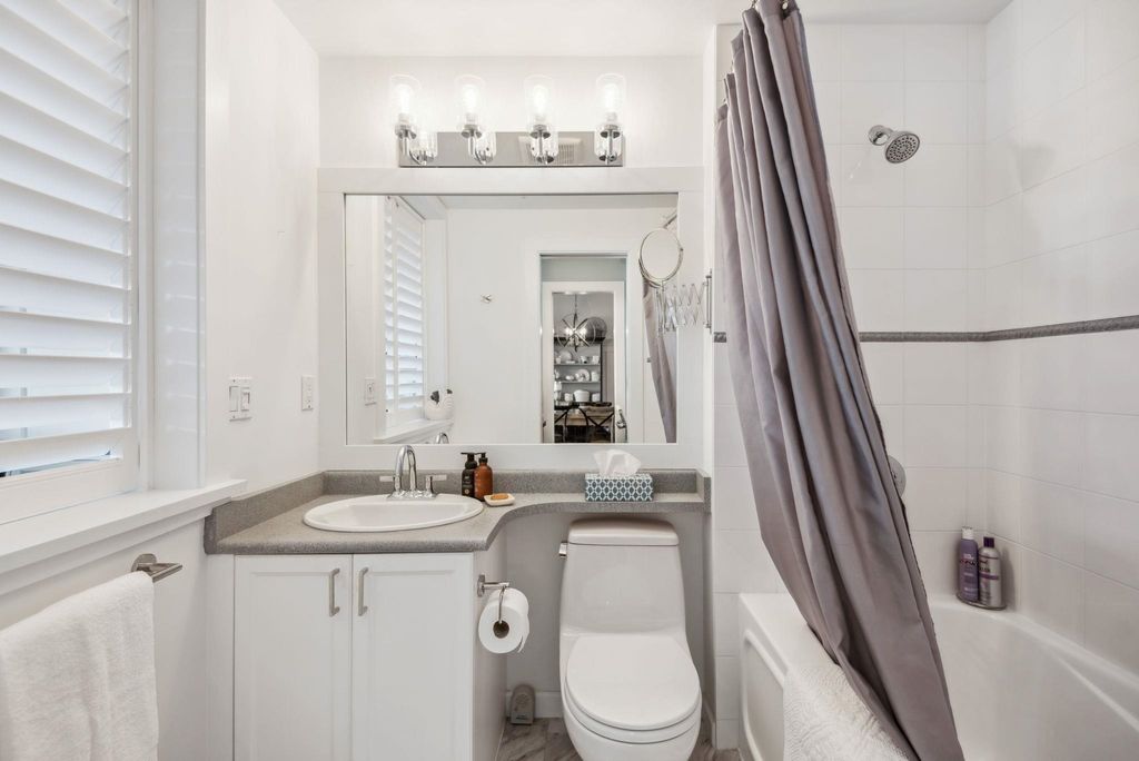 listing image 1101649076416661647