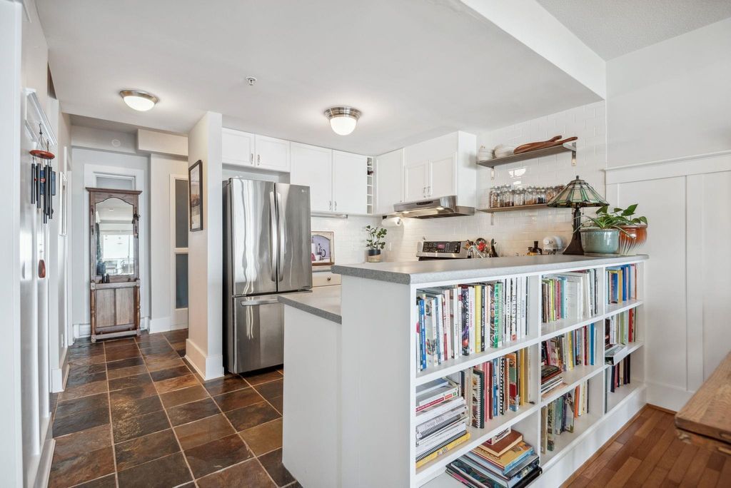 listing image 1104306933553000438