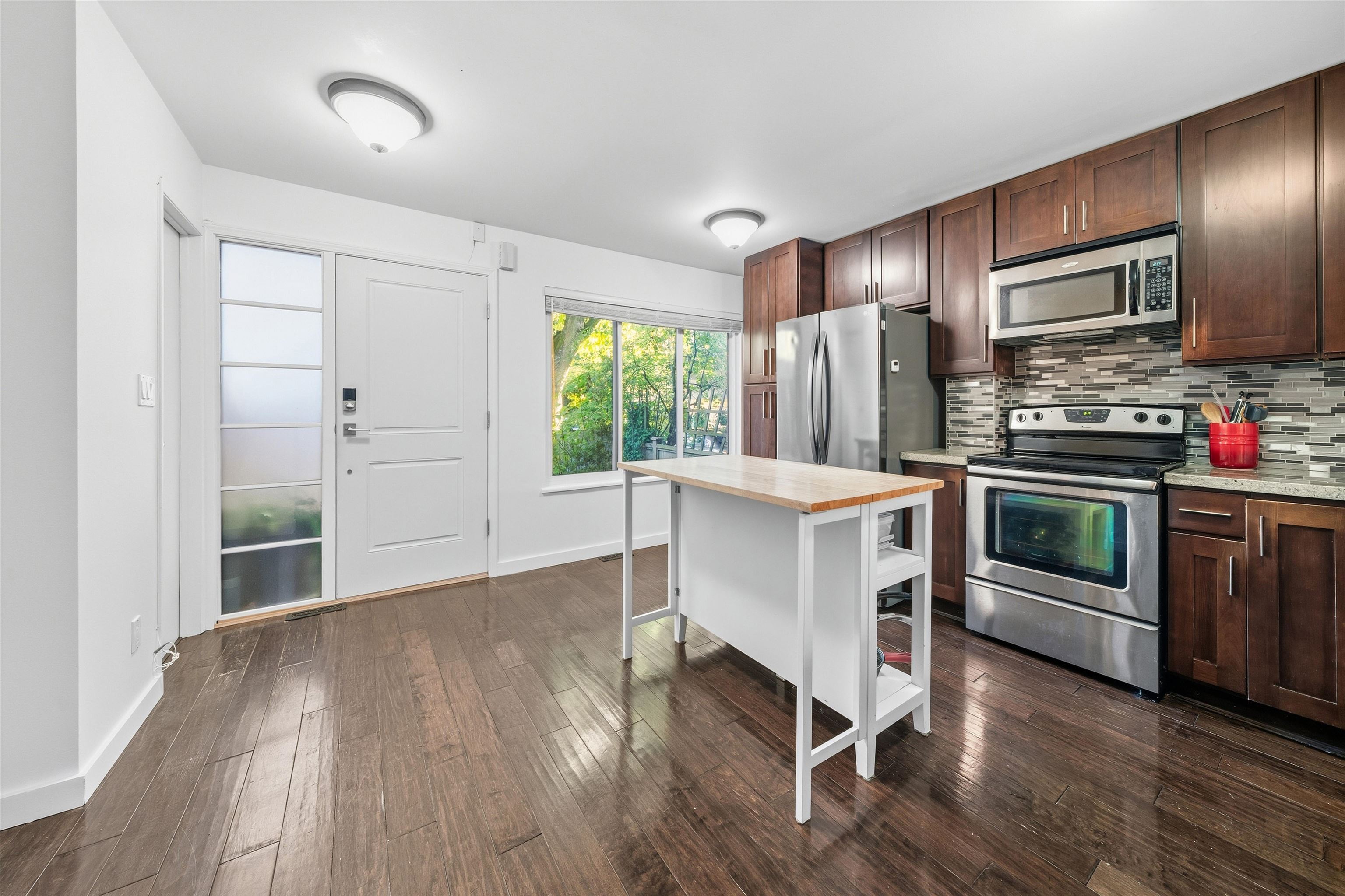 4742 Laurelwood Place