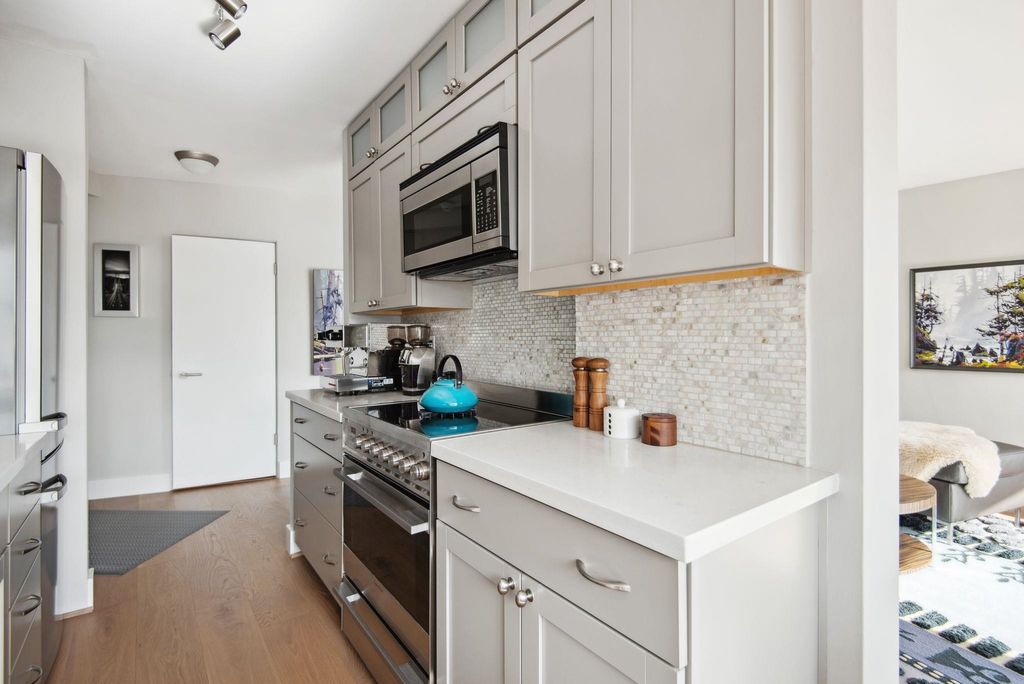 listing image 1107500578812807461