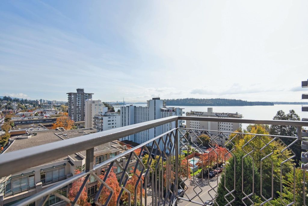 listing image 1108530212360633028
