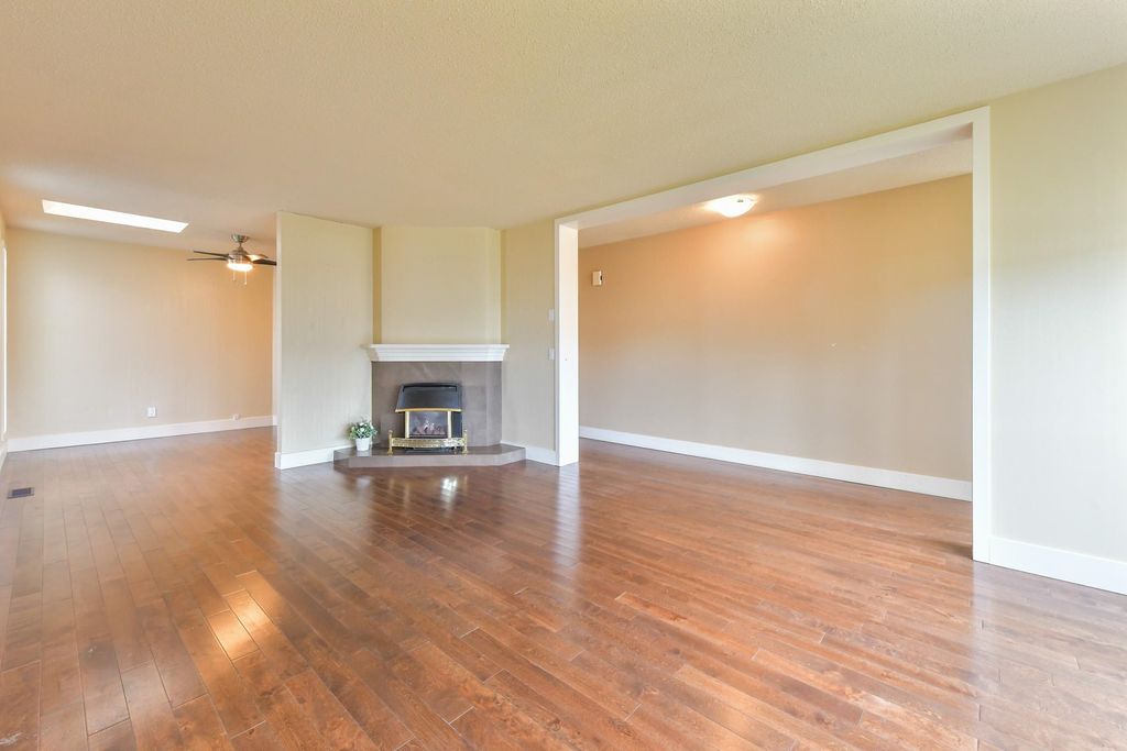listing image 1103044819029608484
