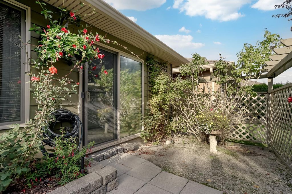 listing image 1107893503113716937