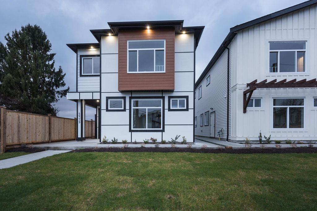 Photo of 46339 Maple Avenue, Chilliwack, BC V2P 2J5 (MLS # R3096619)