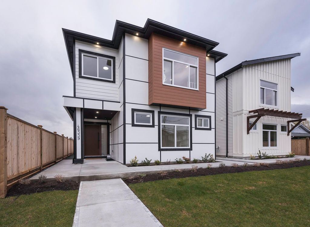 Photo of 46339 Maple Avenue, Chilliwack, BC V2P 2J5 (MLS # R3096619)