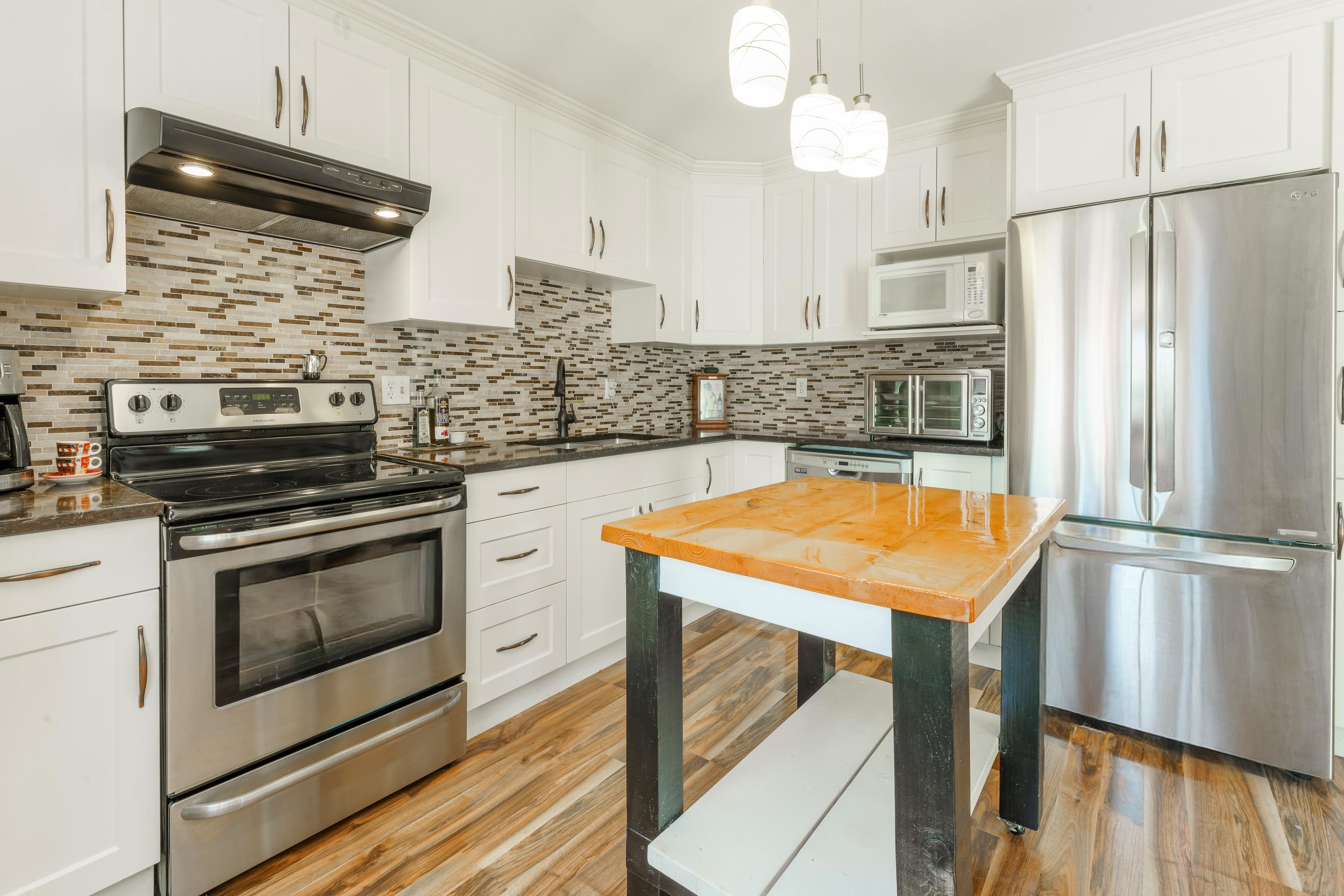 2352 Pitt River Road 11