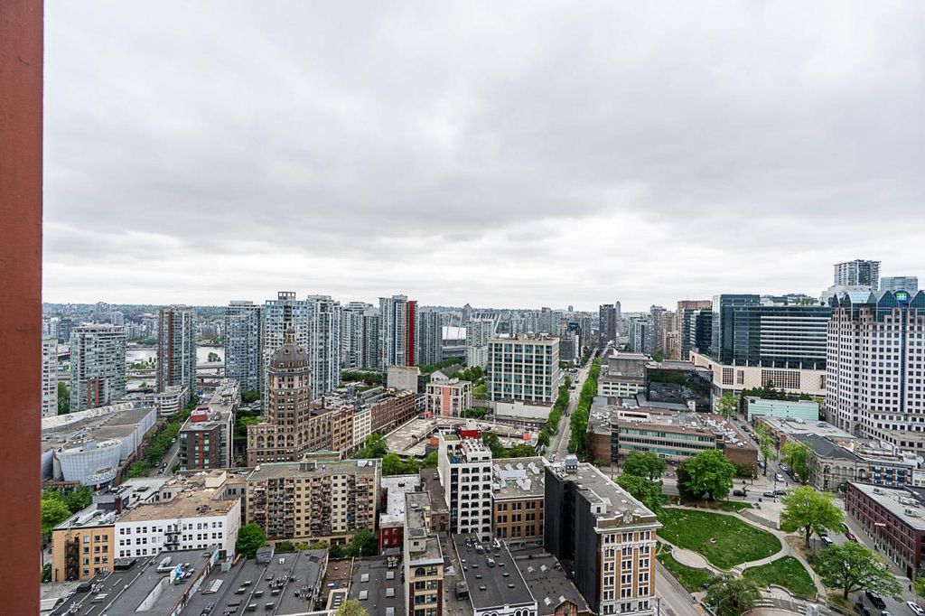 listing image 1107722930773613123
