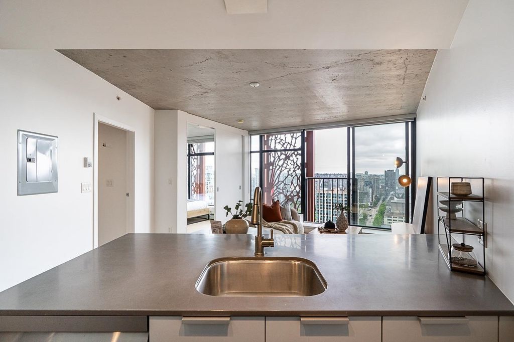 listing image 1101820727705630268