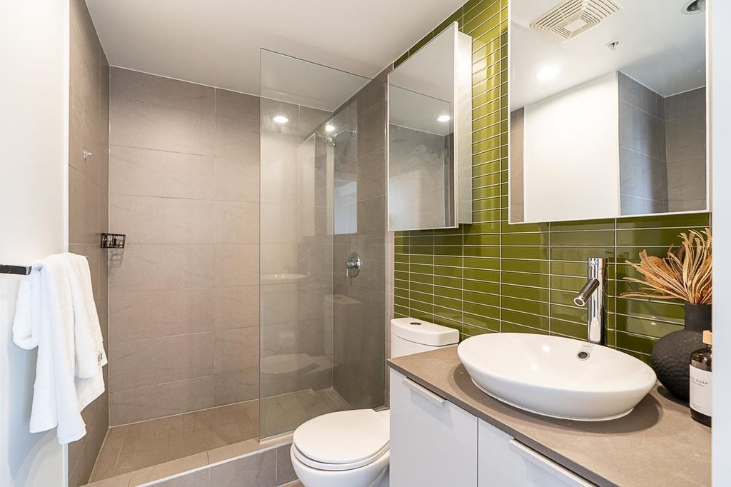 listing image 1104203837562712590