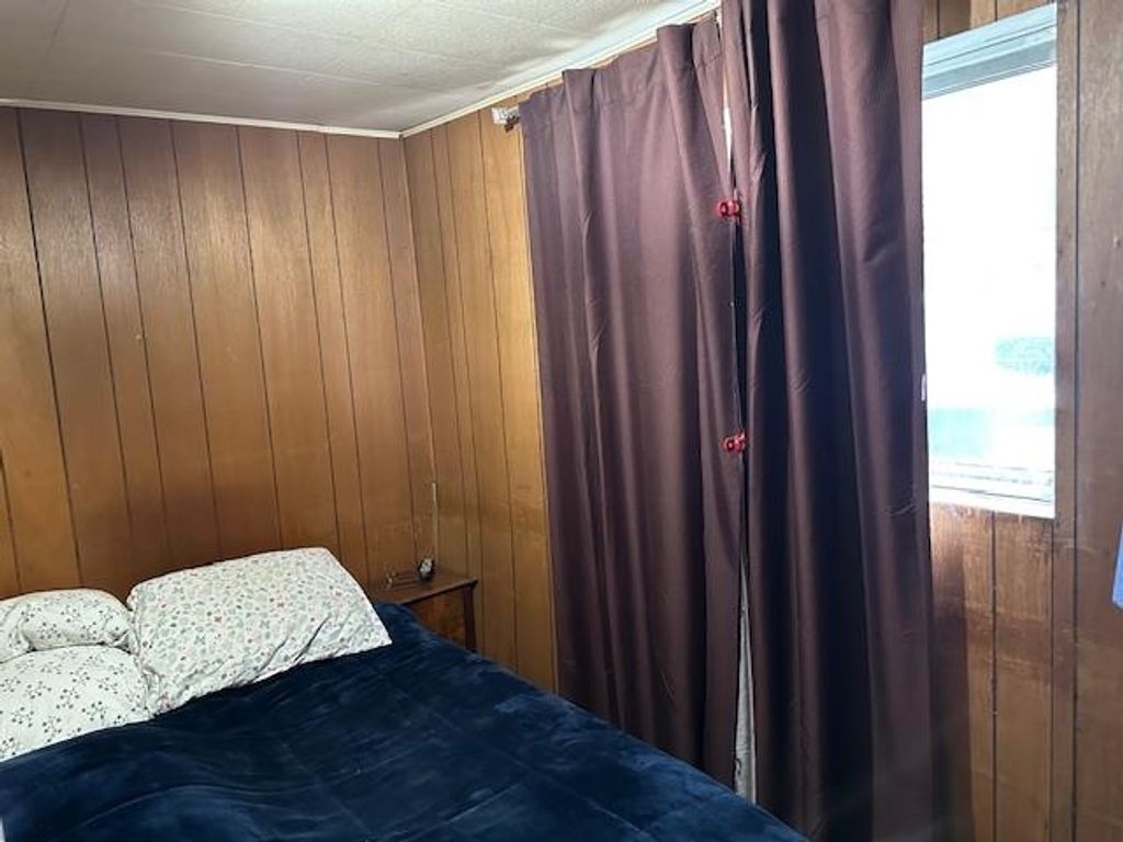 listing image 1104606184696561253