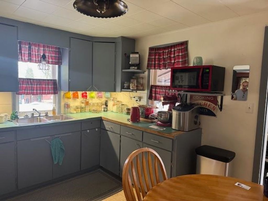 listing image 1105711477754104709