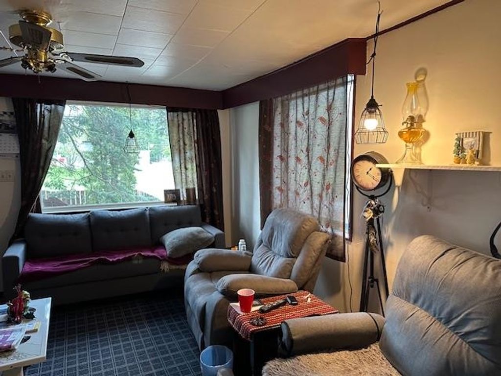 listing image 1103197599803369027