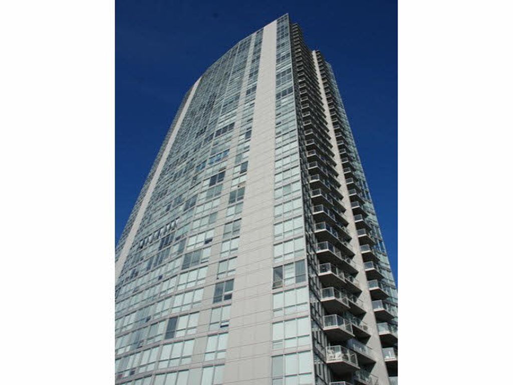 listing image 1104840785825807950