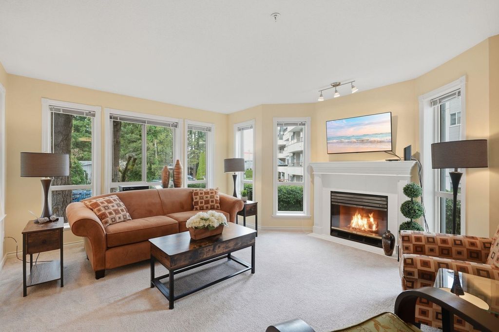 Photo of 2575 Ware Street #211, Abbotsford, BC V2S 3E2 (MLS # R3115232)