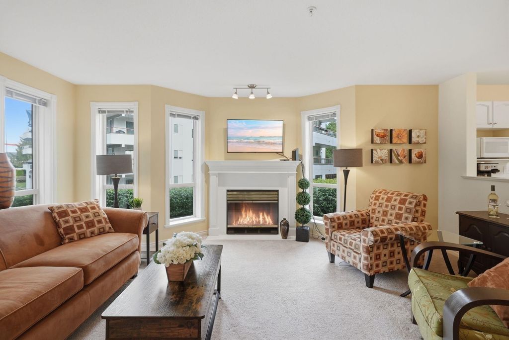 Photo of 2575 Ware Street #211, Abbotsford, BC V2S 3E2 (MLS # R3115232)