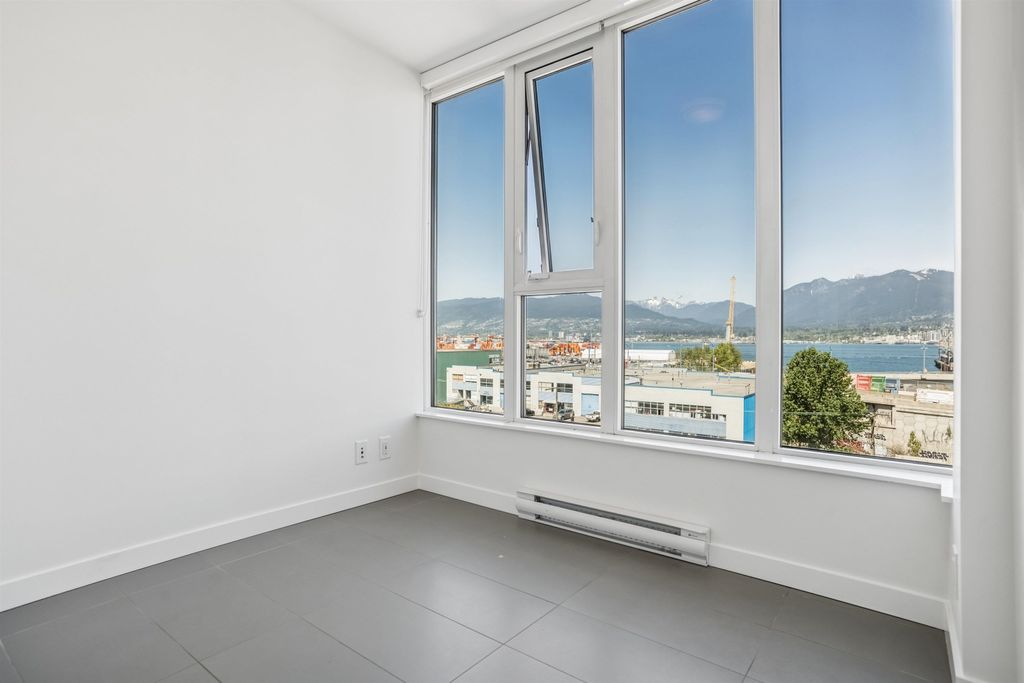 listing image 1109756085892199185