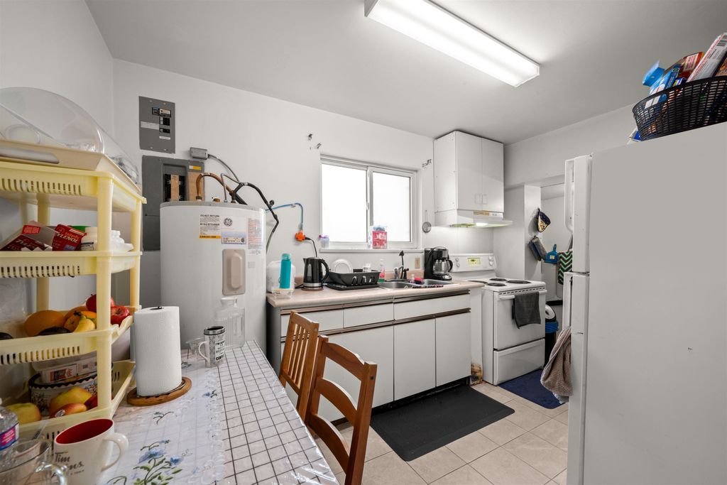 listing image 1100109828153172788