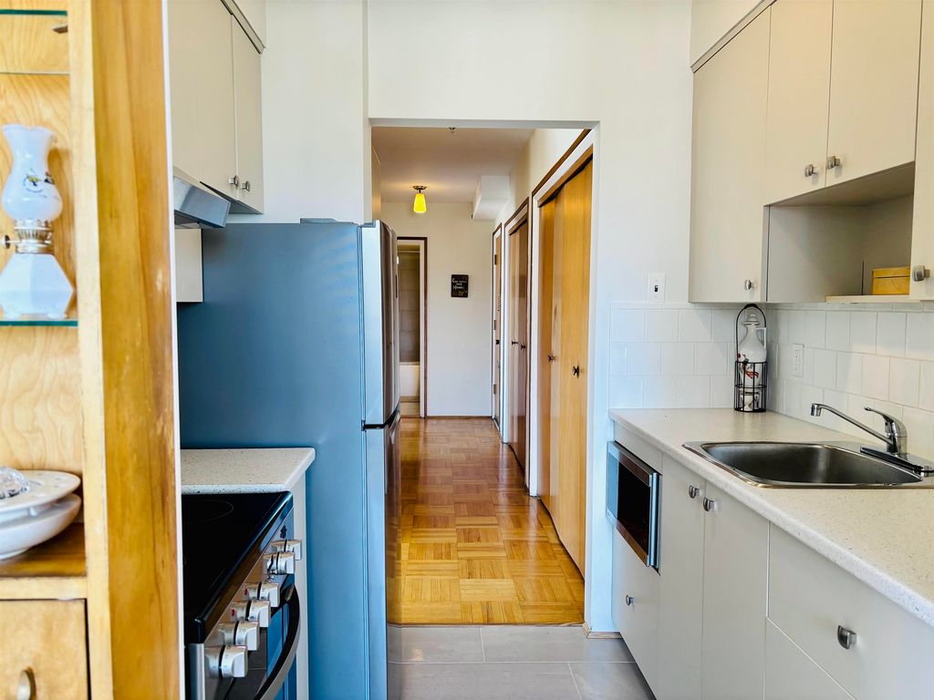listing image 1108811644448382907