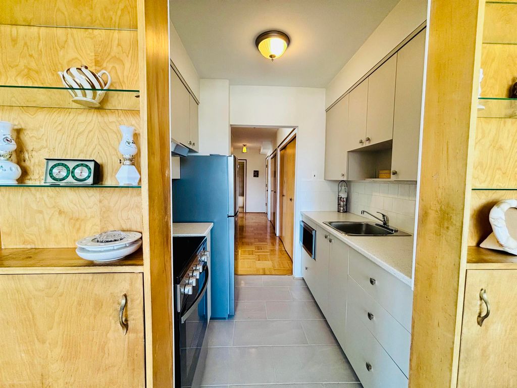 listing image 1103707921408679055