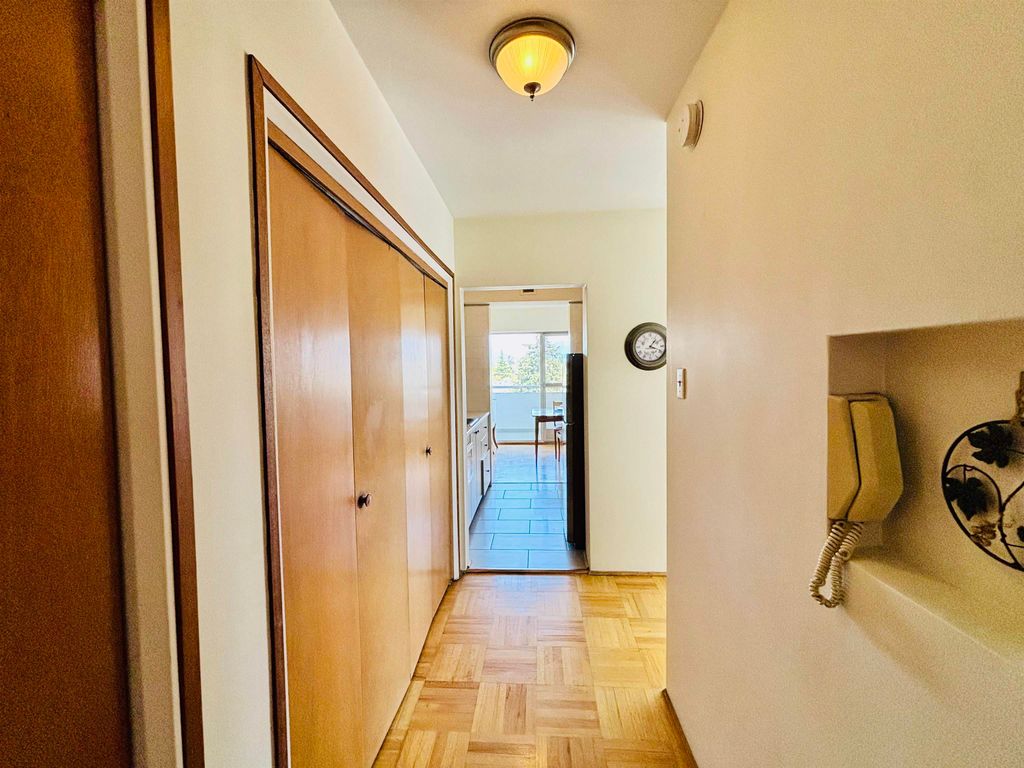listing image 1109629272770147355