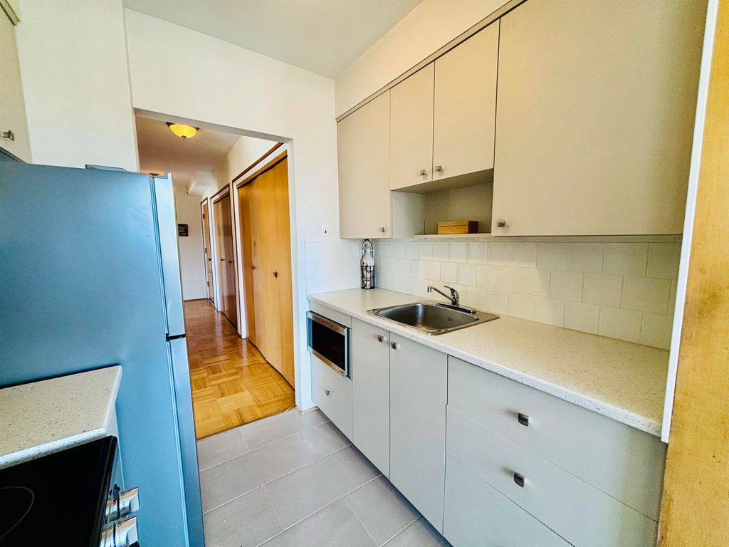 listing image 1102420635878505239