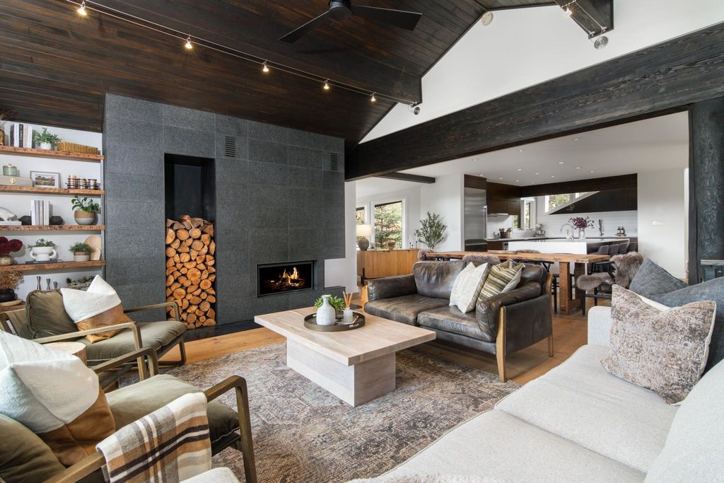 listing image 1104495337635102608