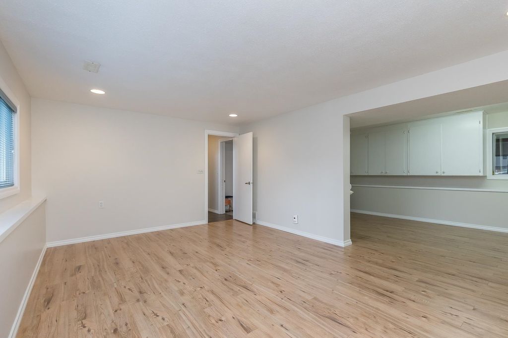 listing image 1105471466514853368