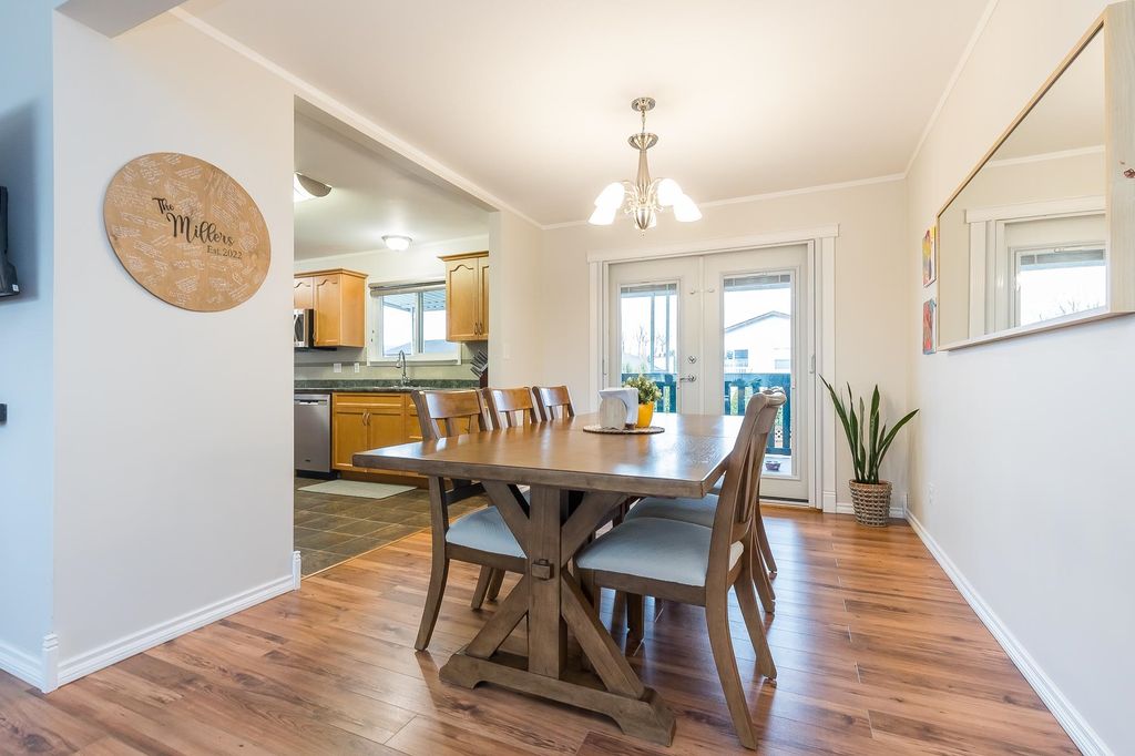 listing image 1105712724622981483